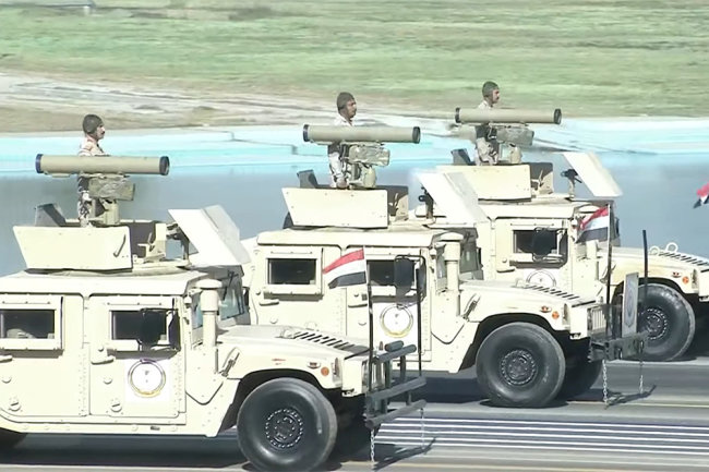 Ngạc nhiên xe Humvee Mỹ mang tên lửa Kornet Nga