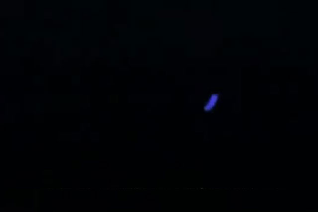 Vật thể lạ nghi UFO rơi xuống biển ở Hawaii