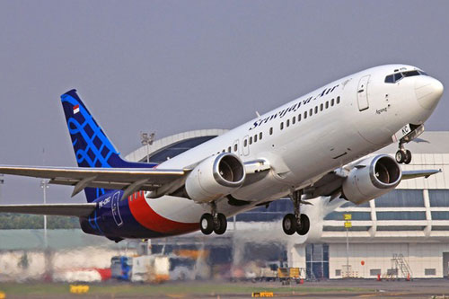 Máy bay Boeing 737-500 của hãng hàng không Indonesia mất tích bí ẩn