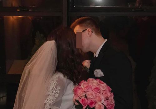 Tiết lộ là người thứ ba khiến người đàn ông trăng hoa thay đổi, cô gái bị 'ném đá'