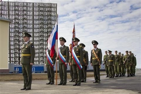 Radar Nga nhin thau muc tieu phuong Tay 