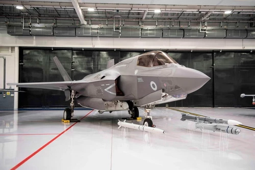 Tiêm kích tàng hình F-35 Lightning II của Anh sẽ nhận được Tên lửa hành trình cỡ nhỏ. Ảnh: Defence Blog.