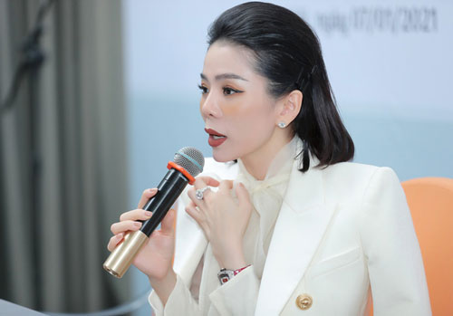 Lệ Quyên: 'Trong tình yêu mà vẫn xem mình là ngôi sao thì sẽ thất bại ngay từ đầu'