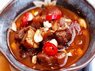 Bò hầm hạt dẻ món ngon nóng ấm đưa cơm ngày lạnh