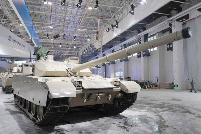 Xe tăng VT-4 Trung Quốc lần đầu thực chiến