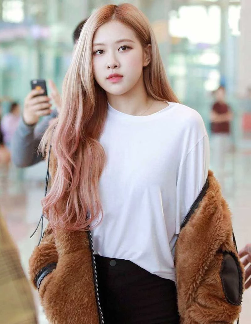 5. Rosé (BLACKPINK).