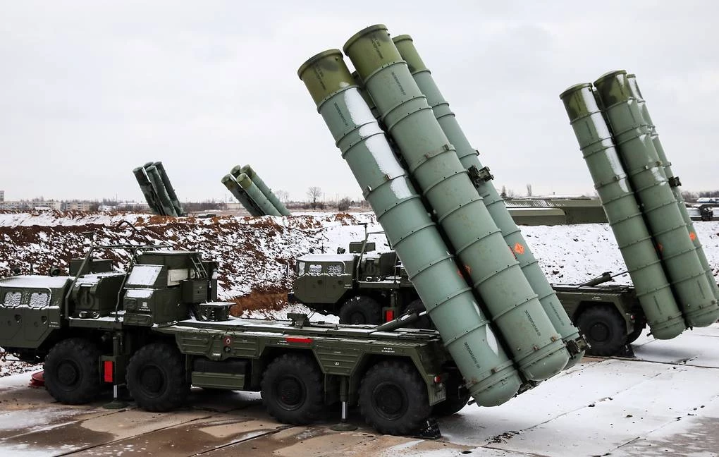 Hệ thống tên lửa phòng không tầm xa S-400 Triumf của Nga. Ảnh: RIA Novosti.