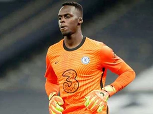 Edouard Mendy đang là vấn đề đáng lo ngại của Chelsea