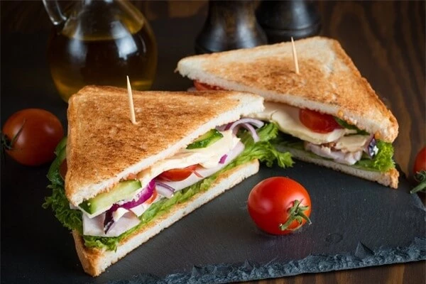 Đổi vị bữa sáng với bánh mì sandwich