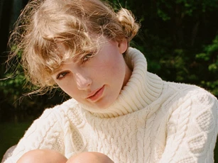 Taylor Swift trở lại vị trí số 1 trên bảng xếp hạng Billboard 200 album