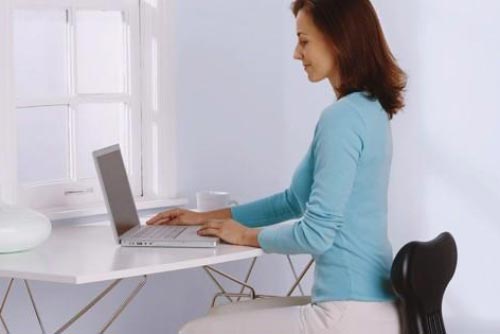 Lưu ý quan trọng để ngồi nhiều mà không bị béo bụng