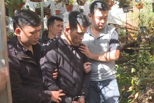 Đắk Lắk: Bắt "nóng" hai đối tượng tàng trữ súng để phòng thân