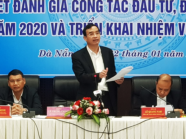 Chủ tịch UBND TP Đà Nẵng: "Nhiều công trình, dự án chậm trễ tiến độ do ỷ lại quen biết để chỉ định thầu"