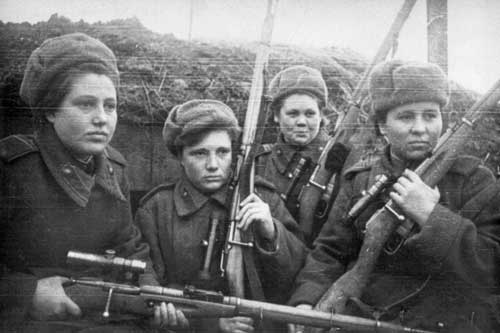 Bất khuất nữ chiến binh Xô Viết trong chiến tranh vệ quốc