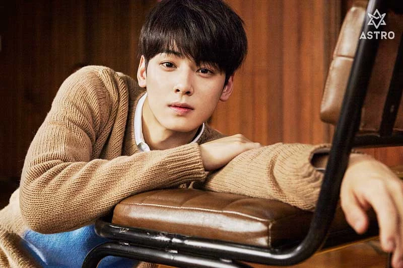 Cha Eun-woo.