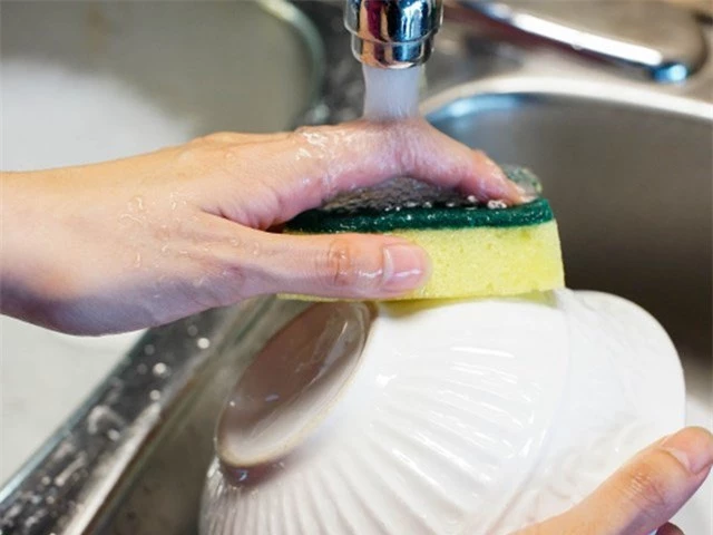 Mẹo nhỏ giúp rửa bát nhanh sạch mà không tốn thời gian