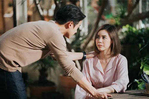 Đang yên ổn chồng đột ngột bỏ nhà đi, để rồi hai năm sau gặp lại, tôi mới biết lý do và uất hận đến sinh bệnh