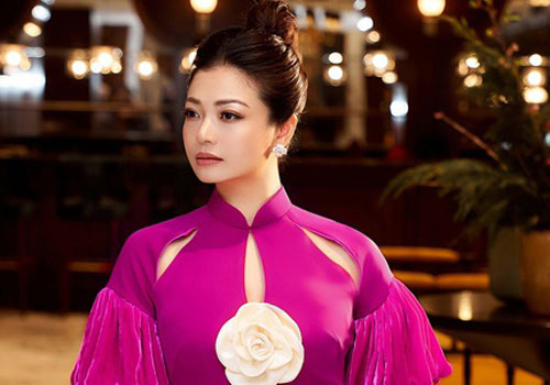 Kiều Anh "Hồ sơ cá sấu" tái xuất xinh đẹp sau thông báo kết hôn ở tuổi 40