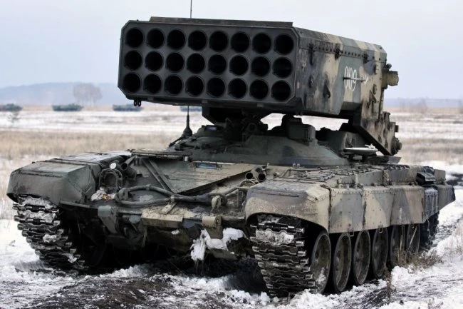 Hệ thống phun lửa hạng nặng TOS-1A Solntsepek của Quân đội Nga. Ảnh: RIA Novosti.