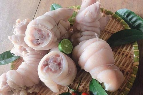 Không muốn sức khỏe tệ hại thì những người này không nên ăn móng giò