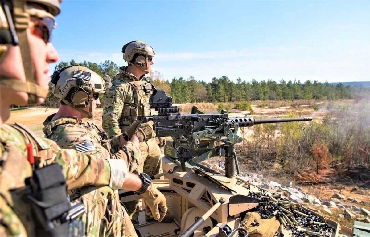 Quân đội Mỹ đang tìm ứng viên thay thế súng trung liên M2; Nguồn: businessinsider.com