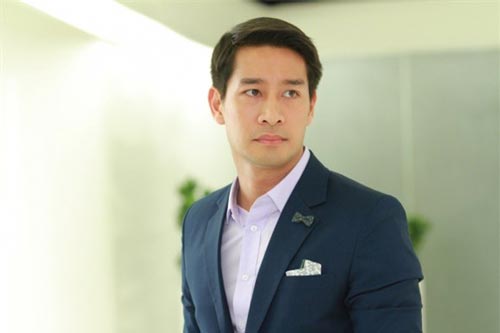 Đưa vợ đi họp lớp đại học của cô ấy về, nghĩ đến cảnh tượng ngày hôm đó ở bữa tiệc mà tôi mất ngủ cả tuần trời