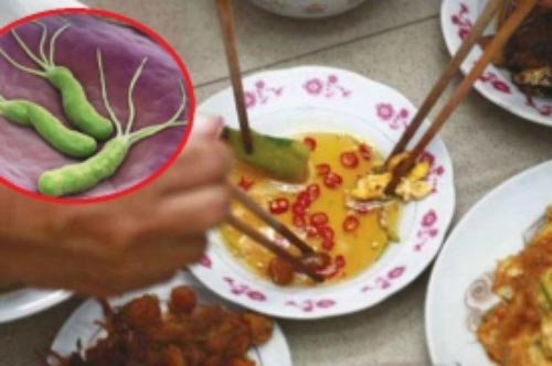 70% người Việt nhiễm một loại vi khuẩn nguy hiểm: 3 thói quen tai hại khi ăn làm mầm bệnh lây lan nhanh
