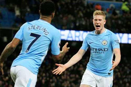 Man City đá 'không tiền đạo' thế nào?