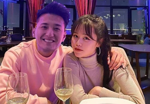 Ngồi im vẫn bị diễn viên Huỳnh Anh 'nhắc khéo', bạn gái cũ Quang Hải nhanh chóng có động thái 'cà khịa' lại