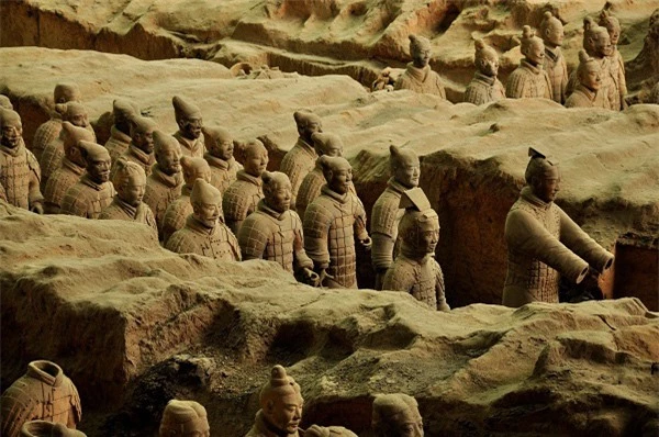 Đội quân đất nung trong lăng Tần Thuỷ Hoàng nổi tiếng khắp thế giới, tại sao sử sách Trung Quốc lại không hề có ghi chép nào? - Ảnh 6.