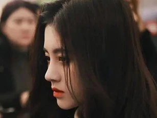 Đêm tân hôn, đi qua phòng mẹ chồng mà tôi ngã ngửa khi biết sự thật về chiếc nhẫn cưới "đắt tiền" cũng như âm mưu của chồng