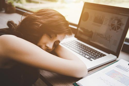 Vì sao nên ngủ trưa 15 phút mỗi ngày?