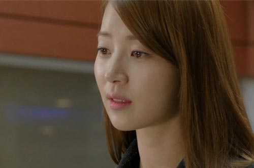 Ban ngày thì xoay vần với con, tối đến chồng lại lằng nhằng đủ thứ khiến tôi uất ức muốn chấm hết tất cả