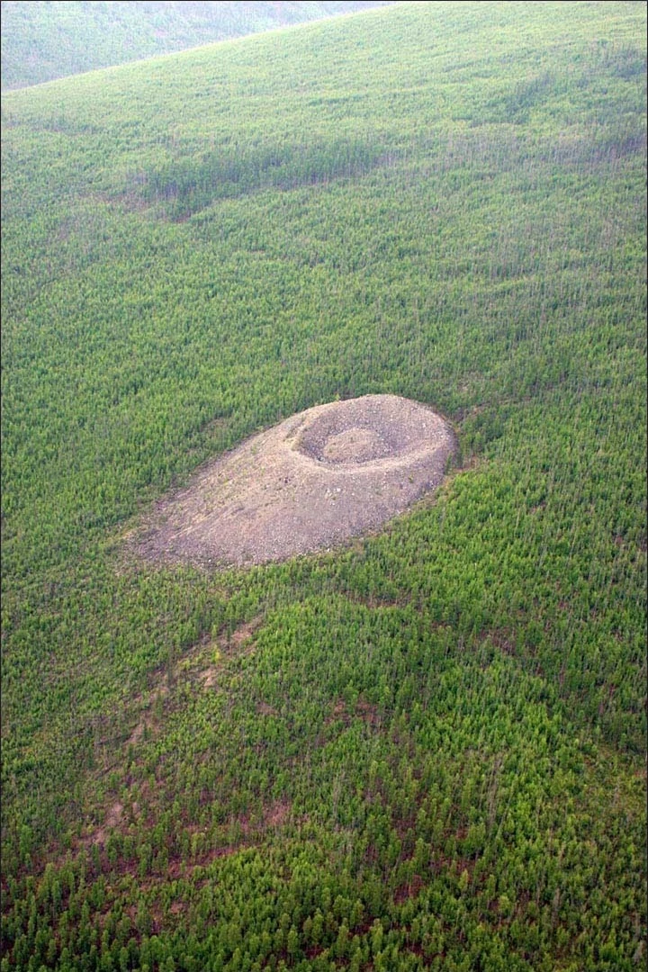 Bí ẩn về 'Tổ đại bàng lửa' ở Siberia