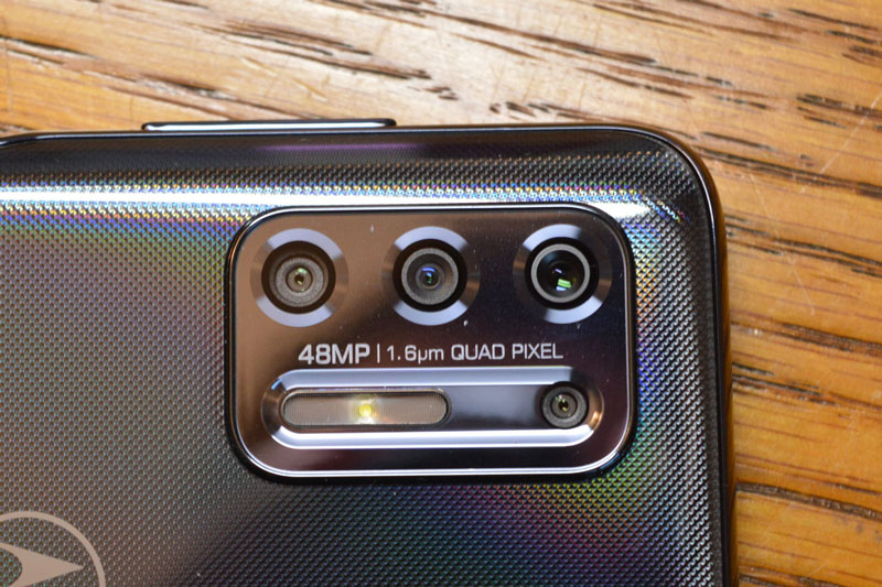 Ngắm smartphone trang bị bút cảm ứng, chống nước, chip S678, pin 4.000 mAh, giá gần 7 triệu