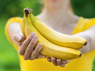 Lý do khi bị tiêu chảy bạn nên ăn chuối
