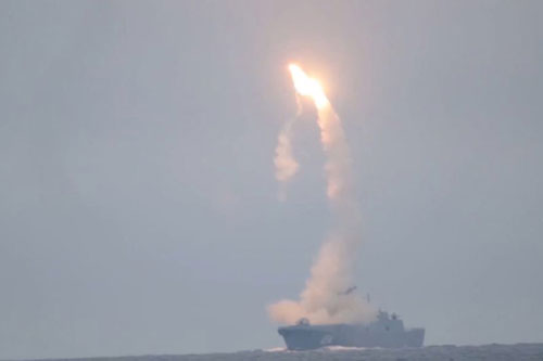 Nga tiếp tục thử nghiệm thành công Zircon: Mỹ lo lắng