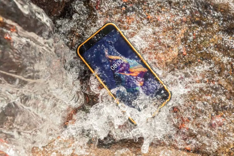 Ngắm smartphone ‘nồi đồng cối đá’, pin 5.080 mAh, 3 camera sau, giá rẻ bất ngờ