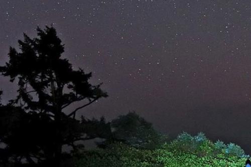 Lần kết hợp hiếm hoi: Sao Thủy, sao Mộc, sao Thổ cùng hội tụ trên bầu trời