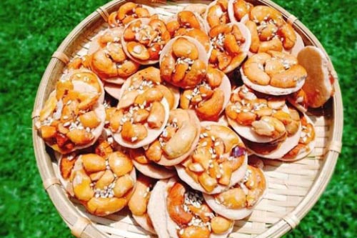 Cách làm bánh đồng tiền ngũ hạt để dành đãi khách Tết Tân Sửu 2021, nàng vụng cũng làm được