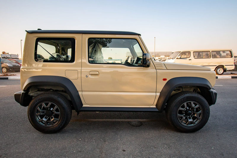 SUV Suzuki Jimny 2021 chốt giá gần 660 triệu đồng