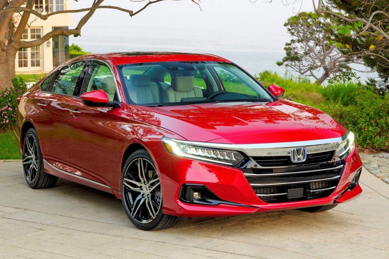 4. Honda Accord (doanh số: 435.269 chiếc).