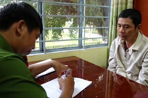 Đồng Tháp: Vác súng đi giải quyết mâu thuẫn tình cảm với con gái chủ nhà