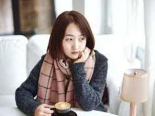 Bạn gái của anh trai lúng túng thừa nhận nghề nghiệp của mình khiến cả nhà tôi "đứng hình"