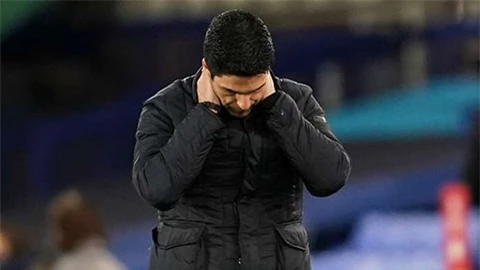 Arteta than trời cầu thủ Arsenal kiệt sức