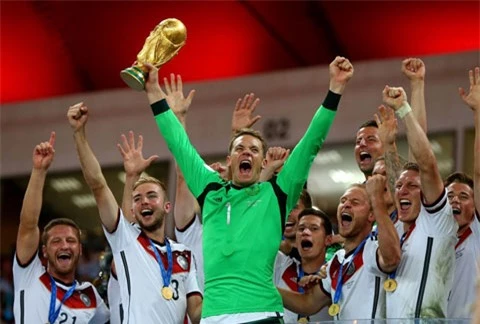 Trong 10 năm qua, Neuer đã giành được vô số danh hiệu cùng Bayern và ĐT Đức