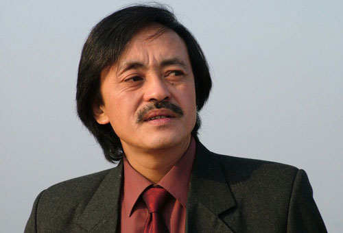 Nghệ sĩ Giang Còi nghi có khối u ở họng, phải nhập viện điều trị