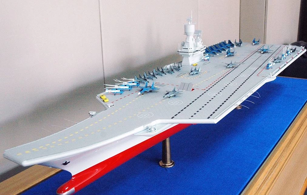 Một mô hình tàu sân bay tương lai của Hải quân Nga. Ảnh: Topwar.