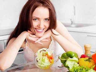 6 thói quen giúp bạn trẻ hơn mà không cần trang điểm