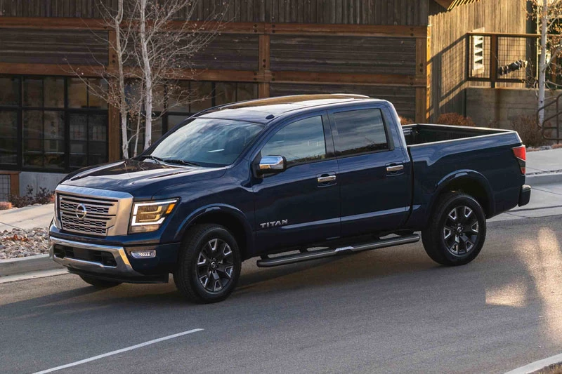 =1. Nissan Titan 2021 (công suất tối đa: 400 mã lực).